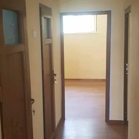 Продам 2ком 2эт р-н 1 Парк