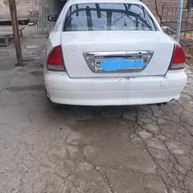 Mitsubishi Diamante 1995