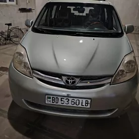Toyota Sienna 2005