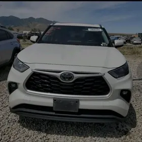 Toyota Highlander 2020