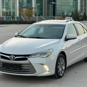 Toyota Camry 2017