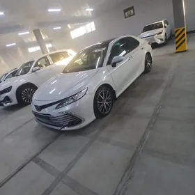 Toyota Camry 2023