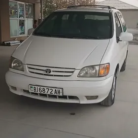 Toyota Sienna 2002