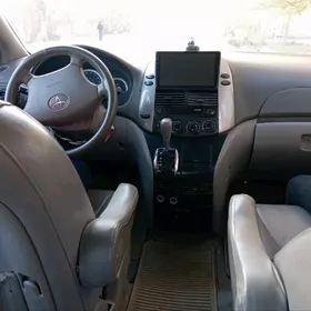Toyota Sienna 2007