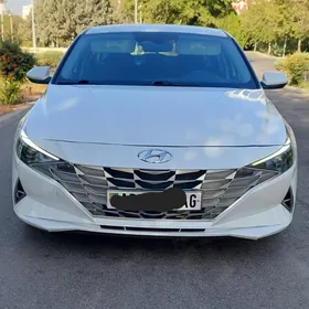 Hyundai Elantra 2021