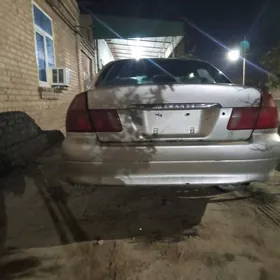 Mitsubishi Diamante 1996