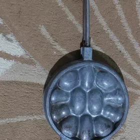 печенница  орешница вафельница