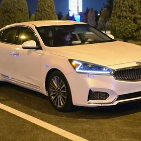 Kia Cadenza 2018