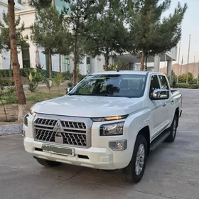 Mitsubishi L200 2025