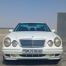 Mercedes-Benz C320 2001