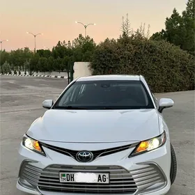 Toyota Camry 2022