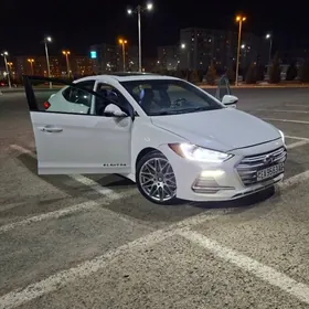 Hyundai Elantra 2018