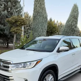 Toyota Highlander 2018