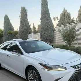 Lexus ES 350 2019