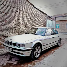 BMW 525 1990