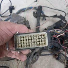 компьютер мерседес 111мотор 2,2