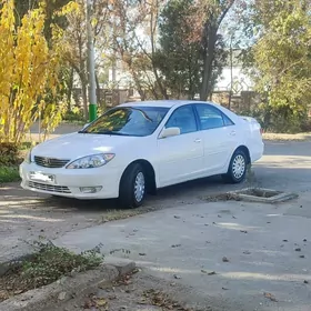 Toyota Camry 2004