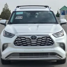 Toyota Highlander 2020