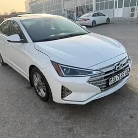Hyundai Elantra 2020