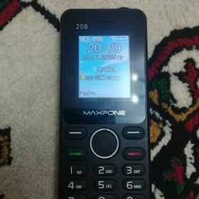 Maxfone 208 prastoý telefon
