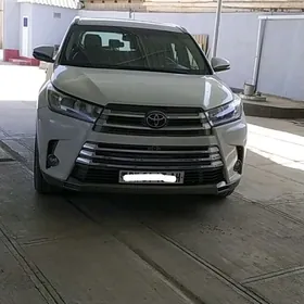 Toyota Highlander 2016