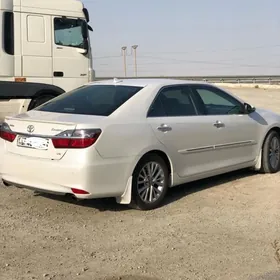 Toyota Camry 2013
