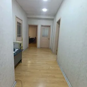 СВОБОДА ВЫСОКИЕ ПОТОЛКИ 3-КОМ