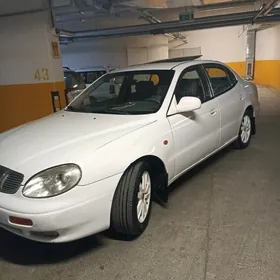 Daewoo Leganza 2000