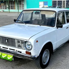 Lada 2104 1982