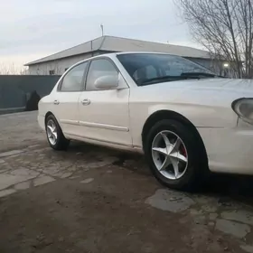 Hyundai Sonata 1998