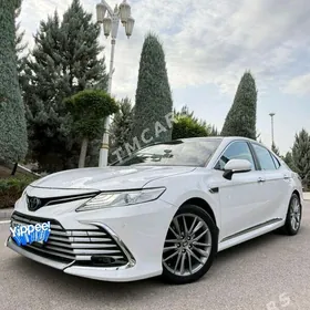 Toyota Camry 2020