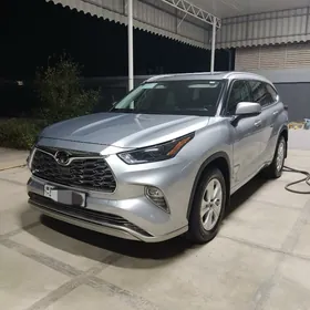 Toyota Highlander 2022