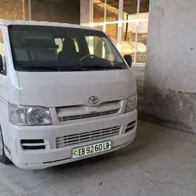 Toyota Hiace 2006