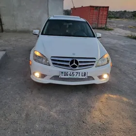 Mercedes-Benz C300 2010
