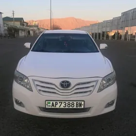 Toyota Camry 2010