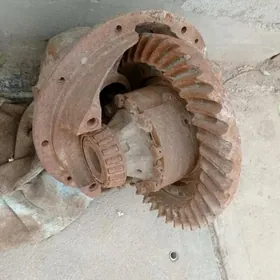 Задний мост