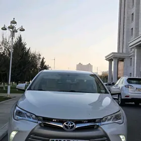 Toyota Camry 2016