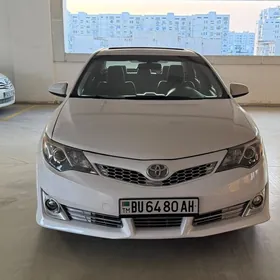 Toyota Camry 2012
