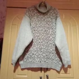 Свитер чистая шерсть