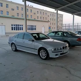 BMW E39 1998