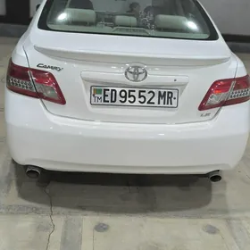 Toyota Camry 2011