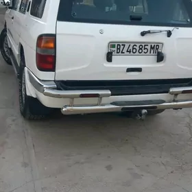 Nissan Pathfinder 1997