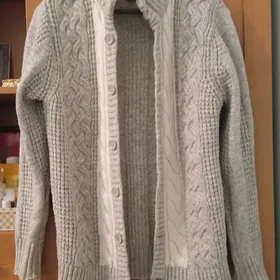 кофта на пуговицах