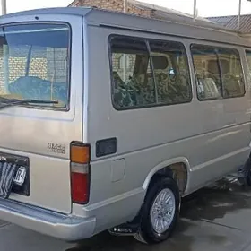 Toyota Hiace 1989