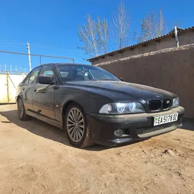 BMW E39 2000