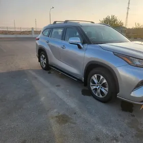 Toyota Highlander 2020
