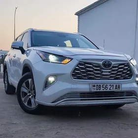 Toyota Highlander 2020