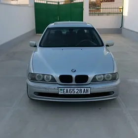 BMW E39 2001