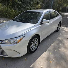 Toyota Camry 2015