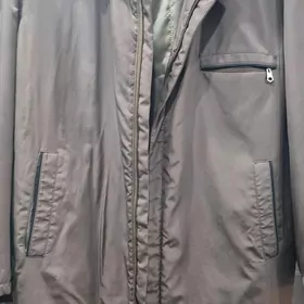 Куртка-ветровка